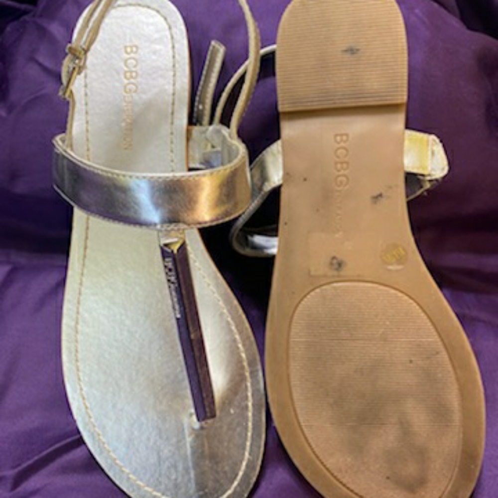 Authentic Bcbgeneration Sandals - image 5